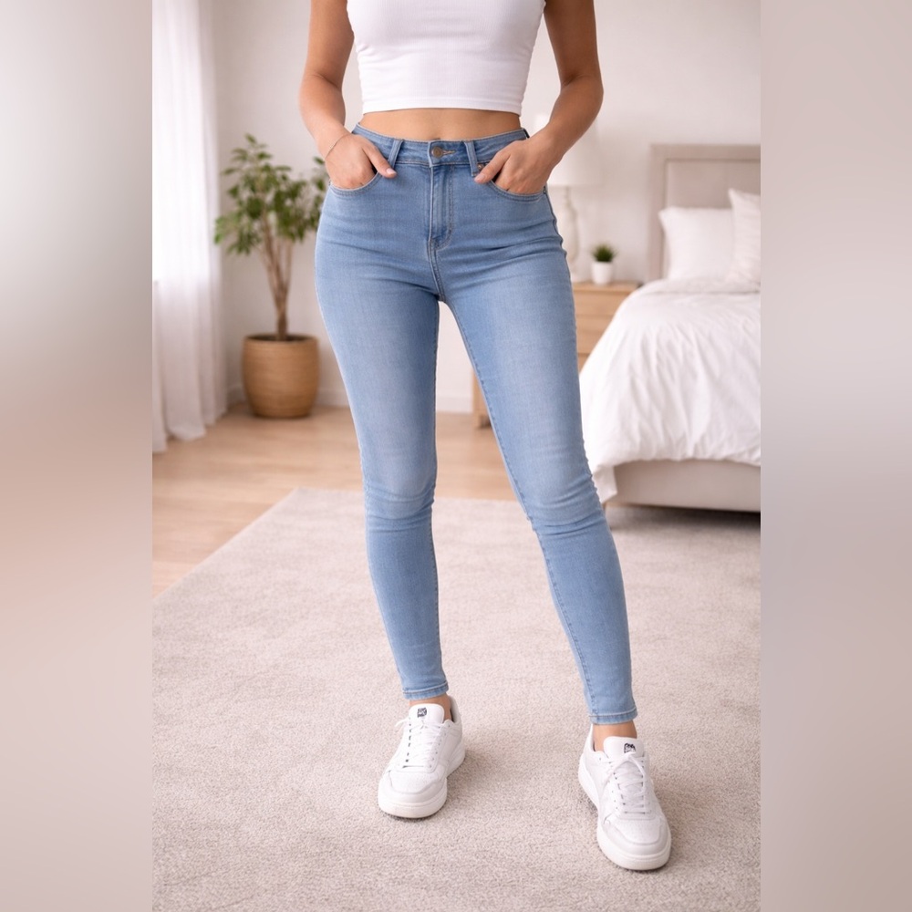 H&M Skinny Jeans Light Blue Denim High Rise Slim Fit Jeggings Size 33/32